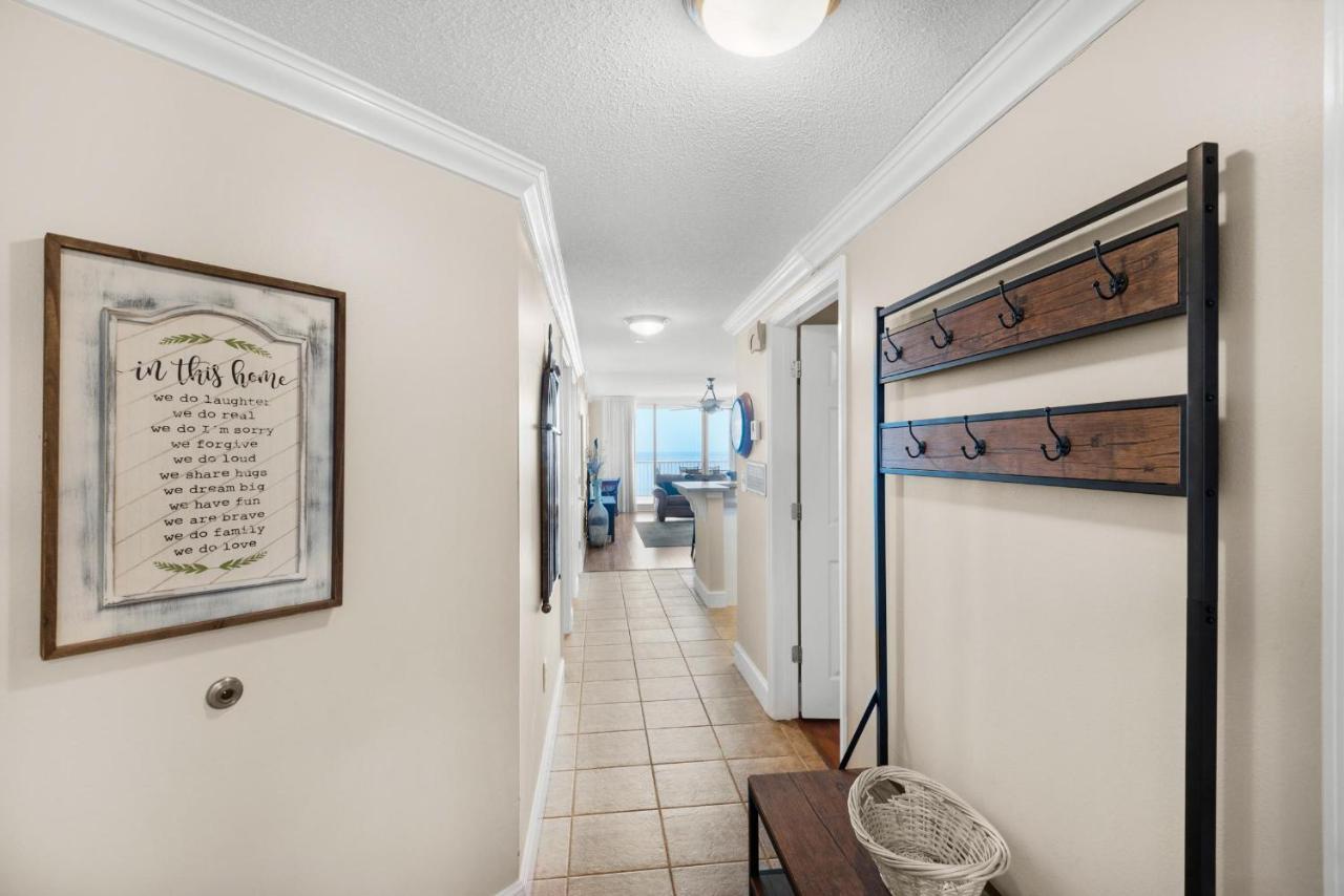 Majestic Towers 1-1701 Holiday home *